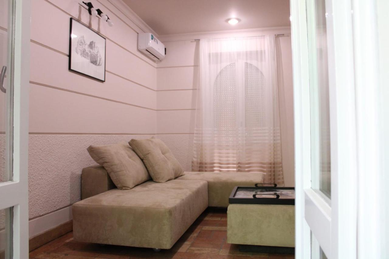 Garden Center Apartment โนวีซาด ภายนอก รูปภาพ